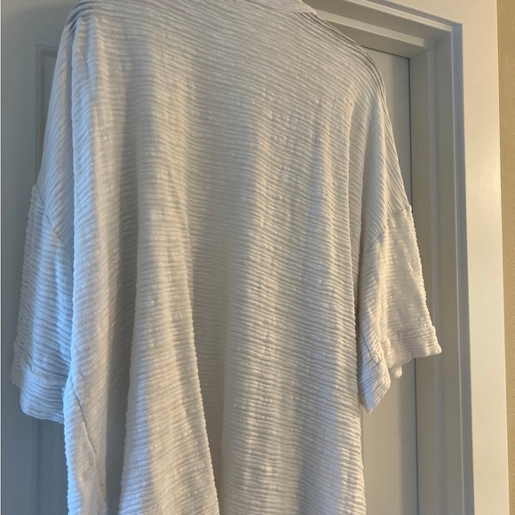 Womens size XL short sleeve sweater. Westbound - Picture 4 of 8